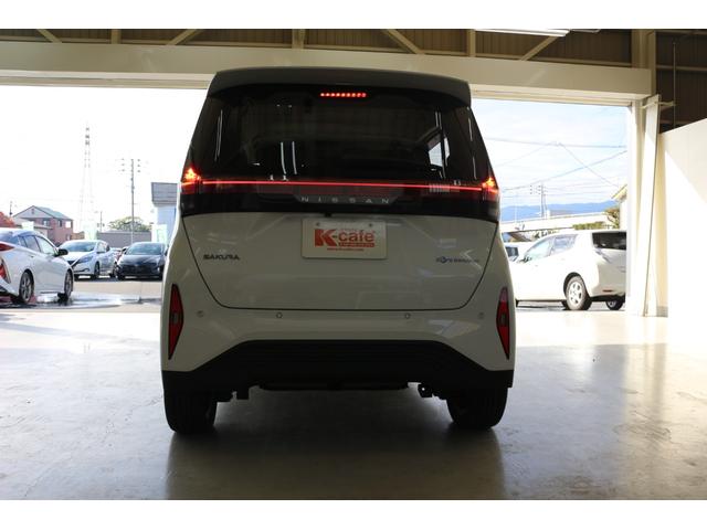 サクラ Ｘ　ドライブレコーダー　全周囲カメラ　ナビ　クリアランスソナー　衝突被害軽減システム　オートライト　ＬＥＤヘッドランプ　スマートキー　電動格納ミラー　ベンチシート　ＣＶＴ　盗難防止システム　ＡＢＳ　ＥＳＣ（17枚目）