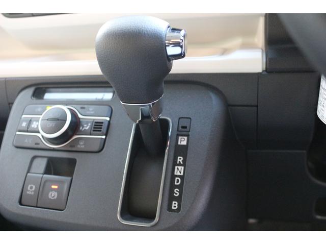 ムーヴキャンバス ストライプスＧ　バックカメラ　両側電動スライドドア　クリアランスソナー　衝突被害軽減システム　オートライト　ＬＥＤヘッドランプ　スマートキー　アイドリングストップ　電動格納ミラー　シートヒーター　ベンチシート　ＣＶＴ（4枚目）