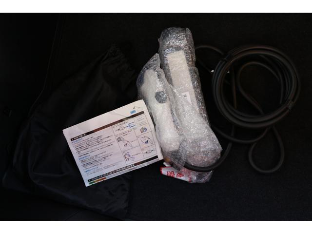 リーフ ｅ＋　Ｘ　９０周年記念車　ＥＴＣ　全周囲カメラ　ナビ　ＴＶ　クリアランスソナー　オートクルーズコントロール　衝突被害軽減システム　オートライト　ＬＥＤヘッドランプ　スマートキー　電動格納ミラー　シートヒーター（50枚目）