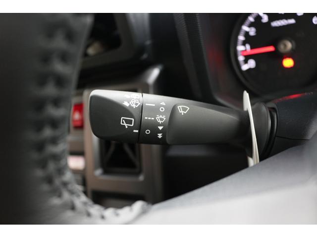 タフト Ｇ　ダーククロムベンチャー　バックカメラ　クリアランスソナー　オートクルーズコントロール　衝突被害軽減システム　オートライト　ＬＥＤヘッドランプ　スマートキー　アイドリングストップ　電動格納ミラー　シートヒーター　サンルーフ（35枚目）