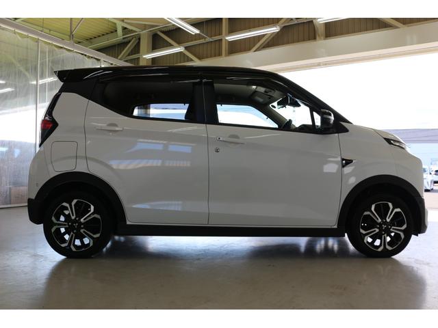 ｅＫクロス ＥＶ Ｐ　ドライブレコーダー　全周囲カメラ　ナビ　ＴＶ　クリアランスソナー　衝突被害軽減システム　ＬＥＤヘッドランプ　スマートキー　電動格納ミラー　シートヒーター　ベンチシート　ＣＶＴ　盗難防止システム　ＡＢＳ（14枚目）