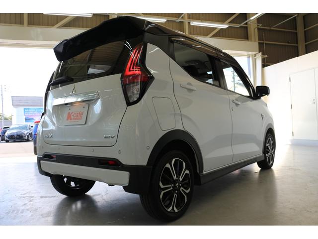 ｅＫクロス ＥＶ Ｐ　ドライブレコーダー　全周囲カメラ　ナビ　ＴＶ　クリアランスソナー　衝突被害軽減システム　ＬＥＤヘッドランプ　スマートキー　電動格納ミラー　シートヒーター　ベンチシート　ＣＶＴ　盗難防止システム　ＡＢＳ（16枚目）