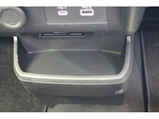 ｅＫクロス ＥＶ Ｐ　ドライブレコーダー　全周囲カメラ　ナビ　ＴＶ　クリアランスソナー　衝突被害軽減システム　ＬＥＤヘッドランプ　スマートキー　電動格納ミラー　シートヒーター　ベンチシート　ＣＶＴ　盗難防止システム　ＡＢＳ（64枚目）