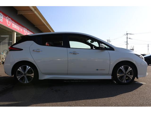 リーフ Ｘ　Ｖセレクション　ＳＯＨ９３％　ドライブレコーダー　全方位　ナビ　クリアランスソナー　オートクルーズコントロール　レーンアシスト　衝突被害軽減システム　アルミホイール　オートライト　ＬＥＤヘッドランプ　スマートキー（7枚目）