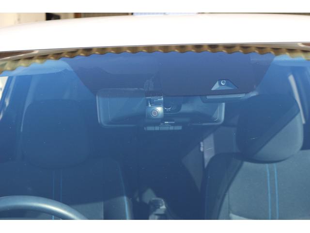 リーフ Ｘ　Ｖセレクション　ＳＯＨ９３％　ドライブレコーダー　全方位　ナビ　クリアランスソナー　オートクルーズコントロール　レーンアシスト　衝突被害軽減システム　アルミホイール　オートライト　ＬＥＤヘッドランプ　スマートキー（14枚目）