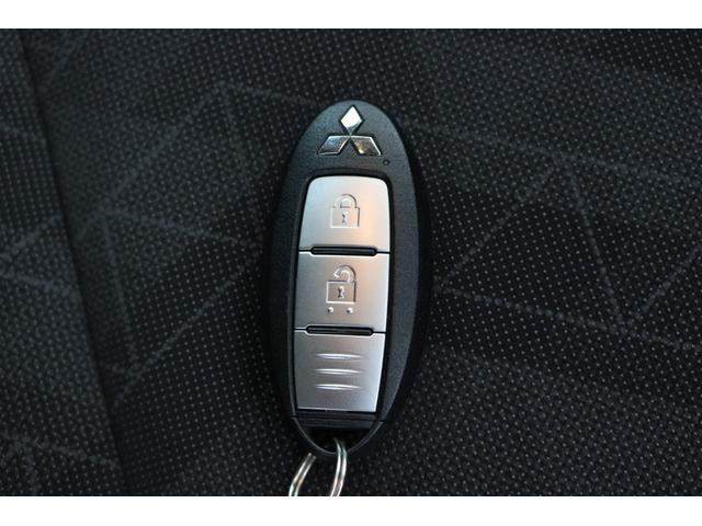 �X�}�[�g�L�[�V�X�e�����v�b�V���G���W���X�^�[�g�V�X�e���A�G���W���n���E��~�������^�b�`�ōs���A�L�[�̃��b�N�܂Ńh�A�m�u�ɐG��鎖�Ń����^�b�`����ōs�����Ƃ��o���܂���