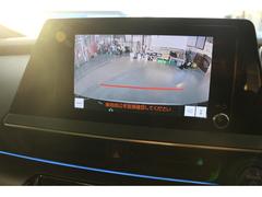 バックカメラ装着済！死角になりやすい後方もとても見やすいです☆車庫入れに自信がない方や縦列駐車が苦手な方にも、オススメな機能です！安心度もアップ！ 6