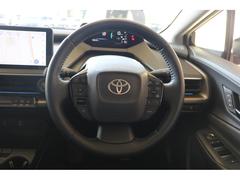 自ら操るハンドル！ドライバーの生命線です。お客様の目で実際にご確認ください。 3