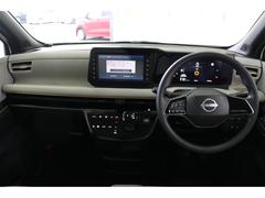 運転者にとっては日々使用することとなる運転席です。運転席が快適だと運転に集中することができますね。 2