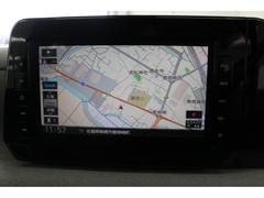 旅行やレジャーにと様々なシーンで期待に応える安心ナビ付き！ 4