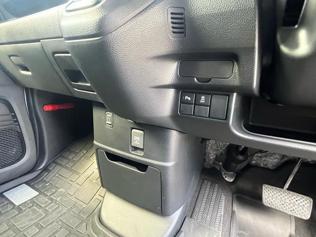 Ｎ－ＢＯＸカスタム Ｌ　ナビ、バックカメラ、パワースライドドア、電動パーキング、ＬＥＤライト（34枚目）