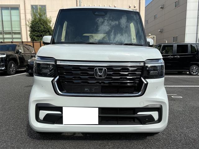 Ｎ－ＢＯＸカスタム ベースグレード　バックカメラ　フロントカメラ　両側スライド・片側電動　クリアランスソナー　オートクルーズコントロール　レーンアシスト　オートライト　スマートキー　アイドリングストップ　電動格納ミラー　シートヒーター（13枚目）