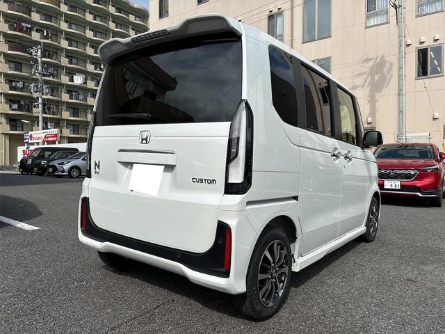 Ｎ－ＢＯＸカスタム ベースグレード　バックカメラ　フロントカメラ　両側スライド・片側電動　クリアランスソナー　オートクルーズコントロール　レーンアシスト　オートライト　スマートキー　アイドリングストップ　電動格納ミラー　シートヒーター（17枚目）