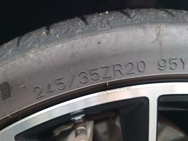 Ｅクラスステーションワゴン Ｅ４３　４マチック　ステーションワゴン　４ＷＤ　ドライブレコーダー　ＥＴＣ　全周囲カメラ　ナビ　クリアランスソナー　オートクルーズコントロール　アルミホイール　オートライト　サンルーフ　パワーシート　スマートキー　電動格納ミラー（54枚目）