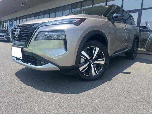 エクストレイル Ｇ　ｅ－４ＯＲＣＥ　４ＷＤ　全周囲カメラ　クリアランスソナー　オートクルーズコントロール　パワーシート　自動駐車システム　衝突被害軽減システム　ナビ　ＴＶ　オートマチックハイビーム　オートライト　ＬＥＤヘッドランプ（12枚目）