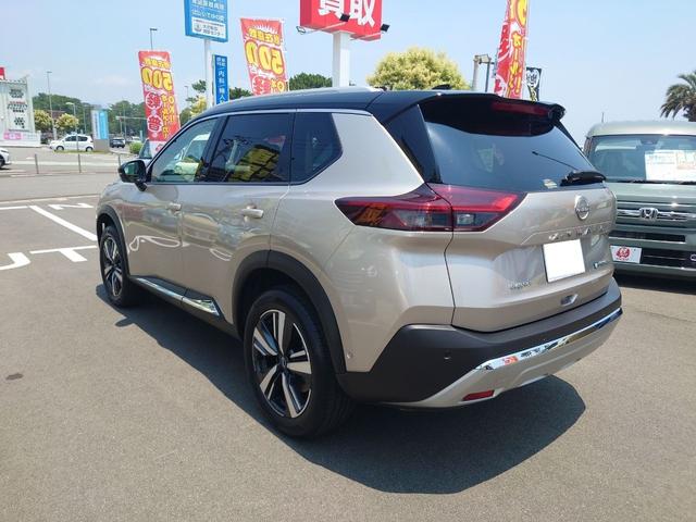 エクストレイル Ｇ　ｅ－４ＯＲＣＥ　登録済未使用車　４ＷＤ　全周囲カメラ　クリアランスソナー　オートクルーズコントロール　パワーシート　衝突被害軽減システム　サンルーフ　ナビ　ＴＶ　ＬＥＤヘッドランプ　アルミホイール　スマートキー（17枚目）