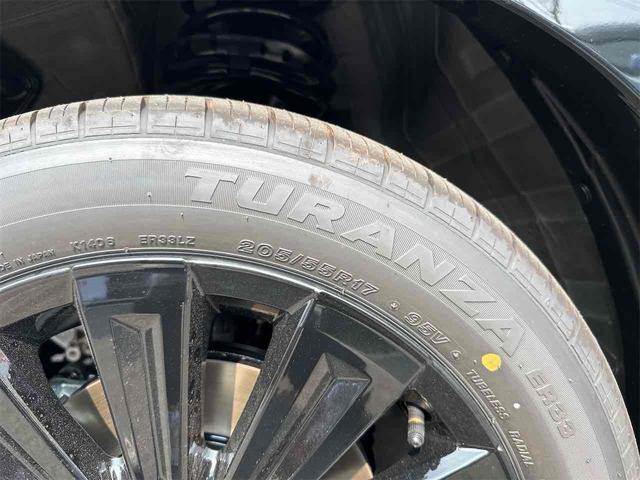 ステップワゴン ｅＨＥＶスパーダプレミアムラインブラックエディション　バックカメラ　フロントカメラ　クリアランスソナー　オートクルーズコントロール　レーンアシスト　衝突被害軽減システム　両側電動スライドドア　オートライト　ＬＥＤヘッドランプ　スマートキー　電動格納ミラー（51枚目）