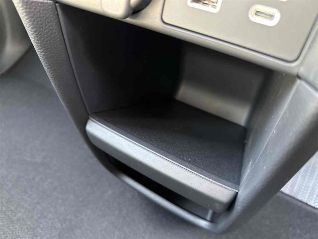ステップワゴン ｅＨＥＶスパーダプレミアムラインブラックエディション　バックカメラ　フロントカメラ　クリアランスソナー　オートクルーズコントロール　レーンアシスト　衝突被害軽減システム　両側電動スライドドア　オートライト　ＬＥＤヘッドランプ　スマートキー　電動格納ミラー（61枚目）