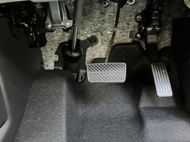 Ｎ－ＢＯＸ ベースグレード　両側スライド・片側電動　クリアランスソナー　オートクルーズコントロール　レーンアシスト　衝突被害軽減システム　オートライト　ＬＥＤヘッドランプ　スマートキー　アイドリングストップ　電動格納ミラー（19枚目）