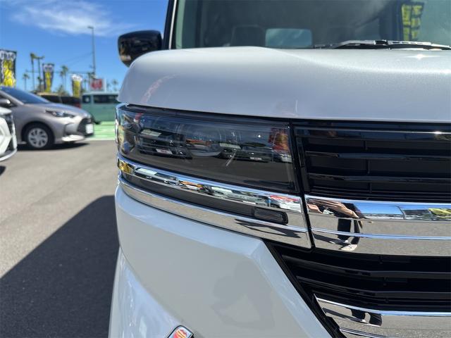 スペーシアカスタム ハイブリッドＸＳターボ　両側電動スライドドア　クリアランスソナー　オートクルーズコントロール　レーンアシスト　衝突被害軽減システム　オートライト　ＬＥＤヘッドランプ　スマートキー　アイドリングストップ　電動格納ミラー（6枚目）