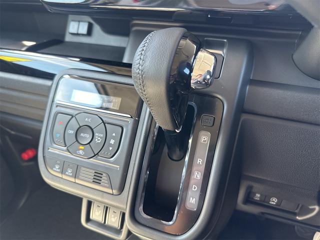 スペーシアカスタム ハイブリッドＸＳターボ　両側電動スライドドア　クリアランスソナー　オートクルーズコントロール　レーンアシスト　衝突被害軽減システム　オートライト　ＬＥＤヘッドランプ　スマートキー　アイドリングストップ　電動格納ミラー（8枚目）