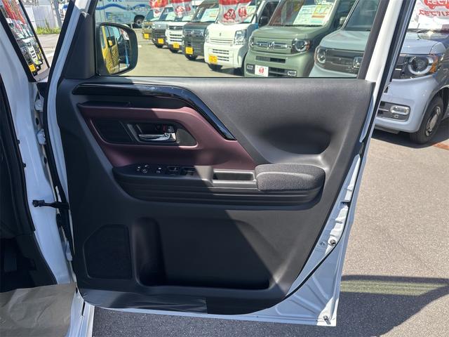 スペーシアカスタム ハイブリッドＸＳターボ　両側電動スライドドア　クリアランスソナー　オートクルーズコントロール　レーンアシスト　衝突被害軽減システム　オートライト　ＬＥＤヘッドランプ　スマートキー　アイドリングストップ　電動格納ミラー（67枚目）