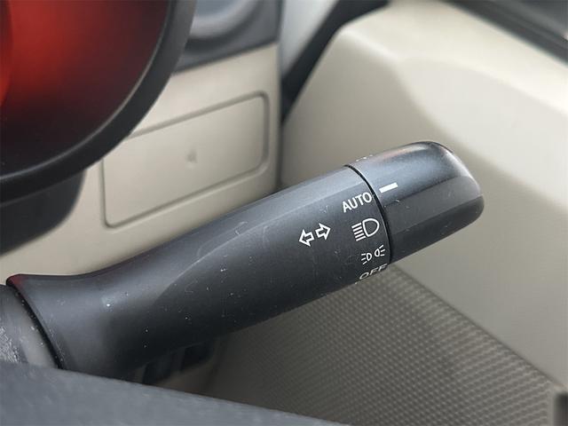 ムーヴ Ｘ　ＥＴＣ　バックカメラ　ナビ　ＴＶ　オートライト　スマートキー　アイドリングストップ　電動格納ミラー　ＣＶＴ　盗難防止システム　ＡＢＳ　ＣＤ　ＵＳＢ　アルミホイール　衝突安全ボディ　エアコン（8枚目）