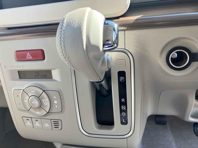 アルトラパン ハイブリッドX クリアランスソナー レーンアシスト 衝突被害軽減システム オートライト LEDヘッドランプ スマートキー アイドリングストップ 電動格納ミラー シートヒーター ベンチシート CVT 盗難防止システム(4枚目)