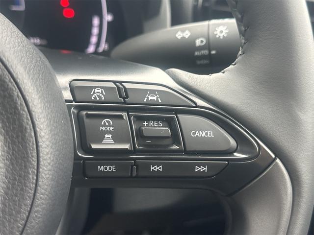 ヤリスクロス ハイブリッドZ 全周囲カメラ クリアランスソナー オートクルーズコントロール パワーシート 衝突被害軽減システム ナビ オートマチックハイビーム オートライト LEDヘッドランプ アルミホイール スマートキー(9枚目)