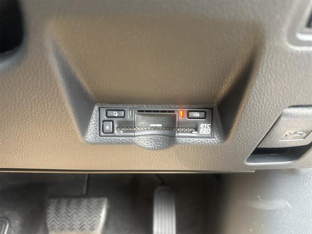 ヤリスクロス ハイブリッドZ 全周囲カメラ クリアランスソナー オートクルーズコントロール パワーシート 衝突被害軽減システム ナビ オートマチックハイビーム オートライト LEDヘッドランプ アルミホイール スマートキー(11枚目)