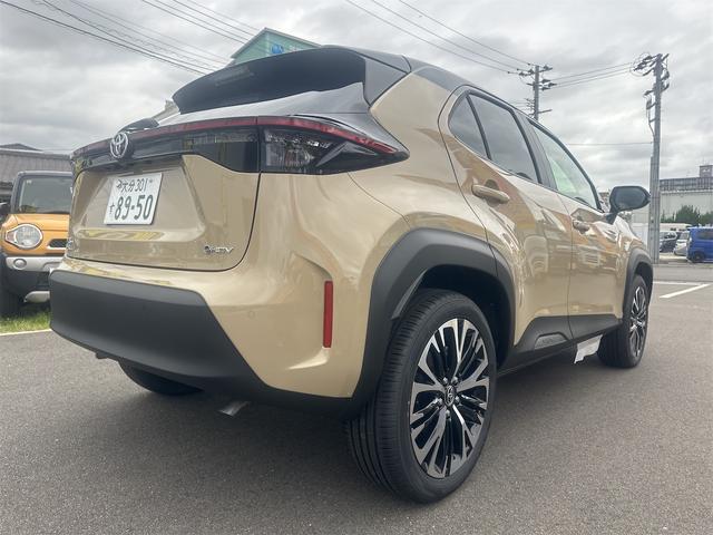 ヤリスクロス ハイブリッドZ 全周囲カメラ クリアランスソナー オートクルーズコントロール パワーシート 衝突被害軽減システム ナビ オートマチックハイビーム オートライト LEDヘッドランプ アルミホイール スマートキー(15枚目)