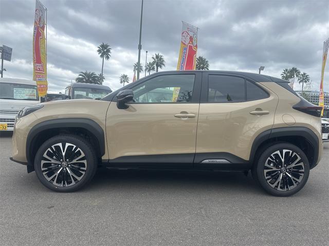 ヤリスクロス ハイブリッドZ 全周囲カメラ クリアランスソナー オートクルーズコントロール パワーシート 衝突被害軽減システム ナビ オートマチックハイビーム オートライト LEDヘッドランプ アルミホイール スマートキー(18枚目)