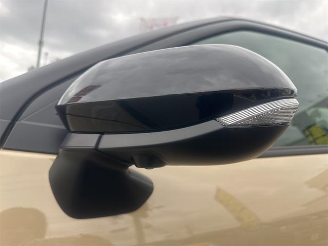 ヤリスクロス ハイブリッドZ 全周囲カメラ クリアランスソナー オートクルーズコントロール パワーシート 衝突被害軽減システム ナビ オートマチックハイビーム オートライト LEDヘッドランプ アルミホイール スマートキー(24枚目)