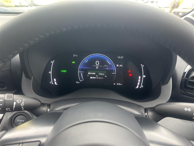 ヤリスクロス ハイブリッドZ 全周囲カメラ クリアランスソナー オートクルーズコントロール パワーシート 衝突被害軽減システム ナビ オートマチックハイビーム オートライト LEDヘッドランプ アルミホイール スマートキー(42枚目)