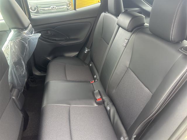 ヤリスクロス ハイブリッドZ 全周囲カメラ クリアランスソナー オートクルーズコントロール パワーシート 衝突被害軽減システム ナビ オートマチックハイビーム オートライト LEDヘッドランプ アルミホイール スマートキー(44枚目)