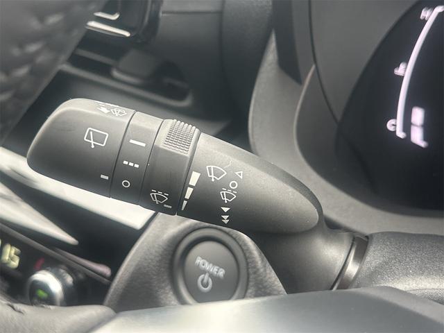 ヤリスクロス ハイブリッドZ 全周囲カメラ クリアランスソナー オートクルーズコントロール パワーシート 衝突被害軽減システム ナビ オートマチックハイビーム オートライト LEDヘッドランプ アルミホイール スマートキー(64枚目)