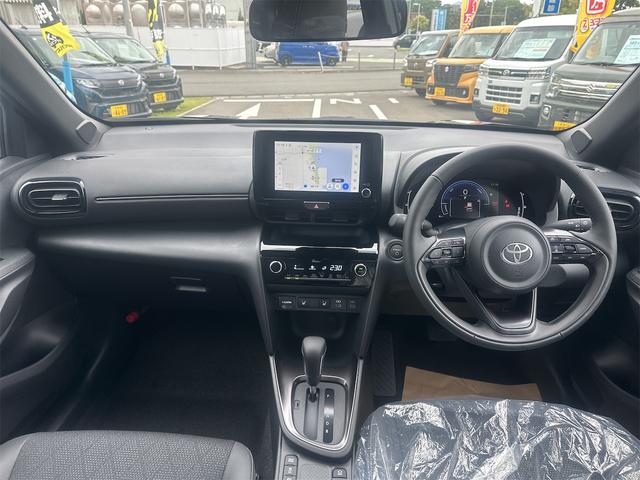 ヤリスクロス ハイブリッドZ 全周囲カメラ クリアランスソナー オートクルーズコントロール レーンアシスト パワーシート 衝突被害軽減システム ナビ TV オートマチックハイビーム オートライト LEDヘッドランプ アルミホイール(2枚目)