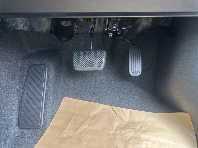 ヤリスクロス ハイブリッドZ 全周囲カメラ クリアランスソナー オートクルーズコントロール レーンアシスト パワーシート 衝突被害軽減システム ナビ TV オートマチックハイビーム オートライト LEDヘッドランプ アルミホイール(51枚目)