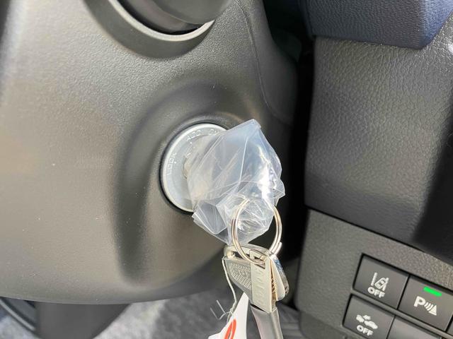 アルト L クリアランスソナー レーンアシスト 衝突被害軽減システム オートライト キーレスエントリー アイドリングストップ 電動格納ミラー シートヒーター CVT 盗難防止システム ABS ESC(5枚目)