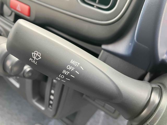 アルト L クリアランスソナー レーンアシスト 衝突被害軽減システム オートライト キーレスエントリー アイドリングストップ 電動格納ミラー シートヒーター CVT 盗難防止システム ABS ESC(7枚目)