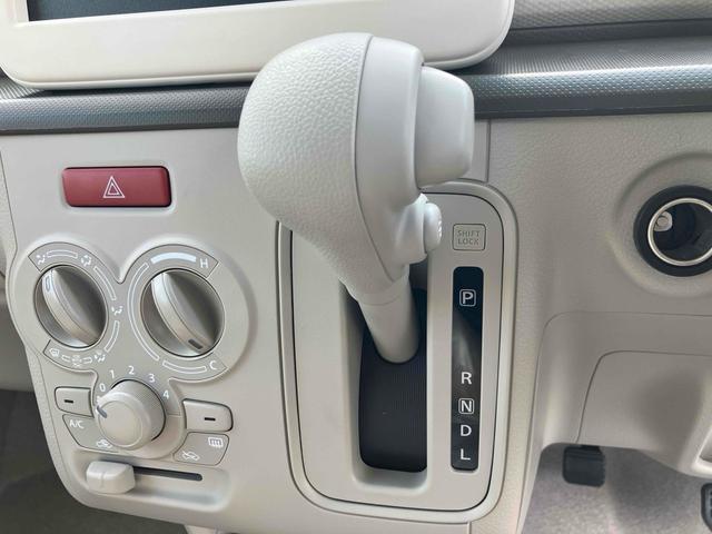 アルトラパン ハイブリッドＧ　クリアランスソナー　レーンアシスト　衝突被害軽減システム　オートライト　スマートキー　アイドリングストップ　電動格納ミラー　シートヒーター　ベンチシート　ＣＶＴ　盗難防止システム　ＡＢＳ　ＥＳＣ（5枚目）