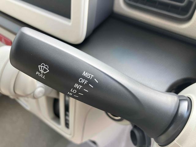 アルトラパン ハイブリッドＧ　クリアランスソナー　レーンアシスト　衝突被害軽減システム　オートライト　スマートキー　アイドリングストップ　電動格納ミラー　シートヒーター　ベンチシート　ＣＶＴ　盗難防止システム　ＡＢＳ　ＥＳＣ（6枚目）