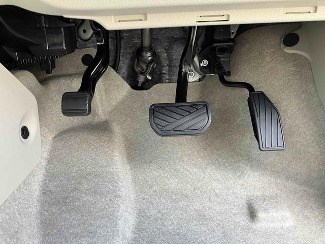 アルトラパン ハイブリッドＧ　クリアランスソナー　レーンアシスト　衝突被害軽減システム　オートライト　スマートキー　アイドリングストップ　電動格納ミラー　シートヒーター　ベンチシート　ＣＶＴ　盗難防止システム　ＡＢＳ　ＥＳＣ（30枚目）