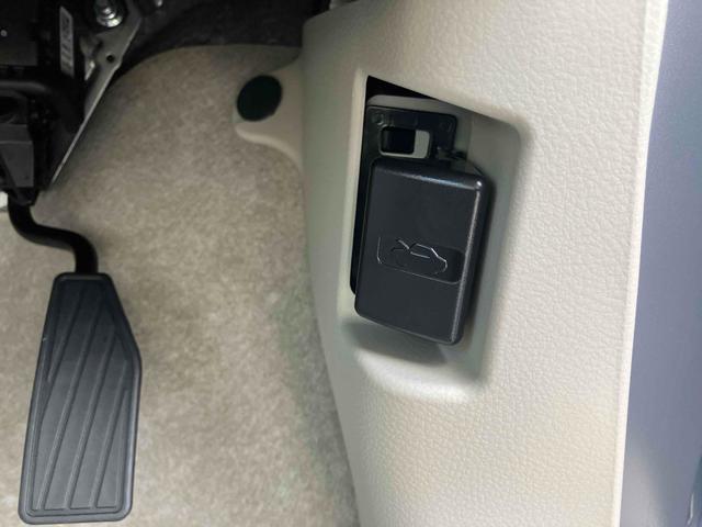 アルトラパン ハイブリッドＧ　クリアランスソナー　レーンアシスト　衝突被害軽減システム　オートライト　スマートキー　アイドリングストップ　電動格納ミラー　シートヒーター　ベンチシート　ＣＶＴ　盗難防止システム　ＡＢＳ　ＥＳＣ（41枚目）