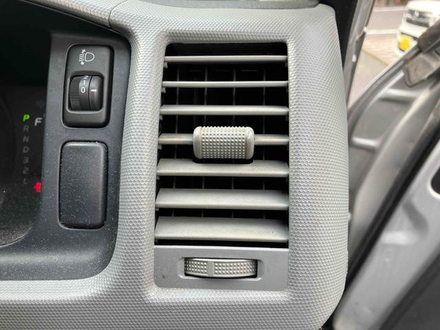 ハイエースバン ＤＸ　ＧＬパッケージ　ナビ　ＴＶ　両側スライドドア　電動格納ミラー　ＡＴ　ミュージックプレイヤー接続可（24枚目）