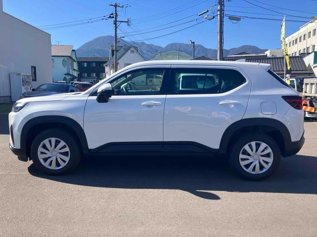 ＷＲ－Ｖ Ｘ　クリアランスソナー　オートクルーズコントロール　レーンアシスト　衝突被害軽減システム　オートライト　ＬＥＤヘッドランプ　スマートキー　電動格納ミラー　ＣＶＴ　盗難防止システム　ＵＳＢ　ＡＢＳ　ＥＳＣ（18枚目）