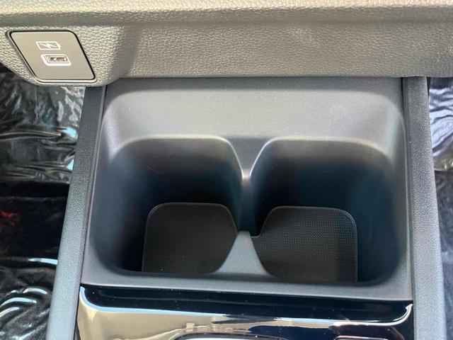 ＷＲ－Ｖ Ｘ　クリアランスソナー　オートクルーズコントロール　レーンアシスト　衝突被害軽減システム　オートライト　ＬＥＤヘッドランプ　スマートキー　電動格納ミラー　ＣＶＴ　盗難防止システム　ＵＳＢ　ＡＢＳ　ＥＳＣ（27枚目）