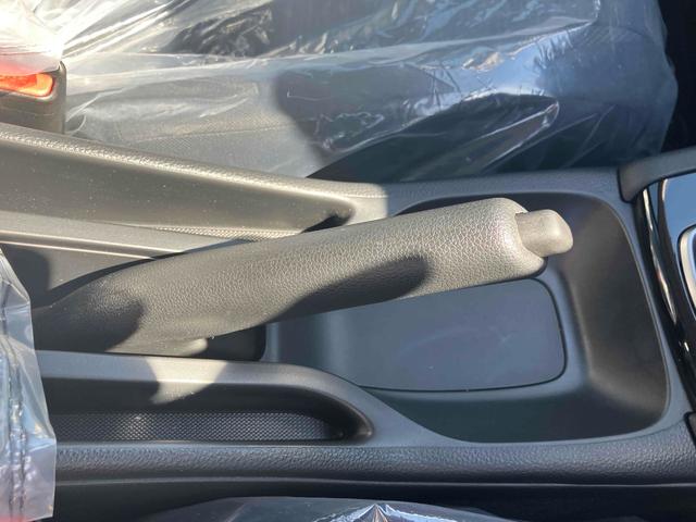 ＷＲ－Ｖ Ｘ　クリアランスソナー　オートクルーズコントロール　レーンアシスト　衝突被害軽減システム　オートライト　ＬＥＤヘッドランプ　スマートキー　電動格納ミラー　ＣＶＴ　盗難防止システム　ＵＳＢ　ＡＢＳ　ＥＳＣ（28枚目）