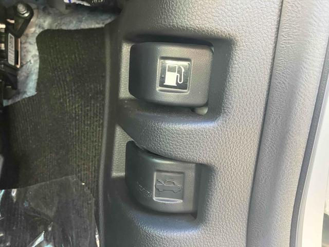 ＷＲ－Ｖ Ｘ　クリアランスソナー　オートクルーズコントロール　レーンアシスト　衝突被害軽減システム　オートライト　ＬＥＤヘッドランプ　スマートキー　電動格納ミラー　ＣＶＴ　盗難防止システム　ＵＳＢ　ＡＢＳ　ＥＳＣ（34枚目）