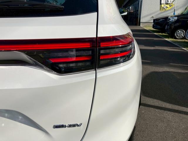 ヴェゼル ｅ：ＨＥＶ　Ｚ　クリアランスソナー　オートクルーズコントロール　レーンアシスト　衝突被害軽減システム　オートライト　ＬＥＤヘッドランプ　アルミホイール　スマートキー　電動格納ミラー　シートヒーター　ＣＶＴ（4枚目）